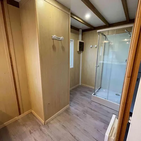 6-8 Personnes Climatisé Saint-Martial-de-Nabirat