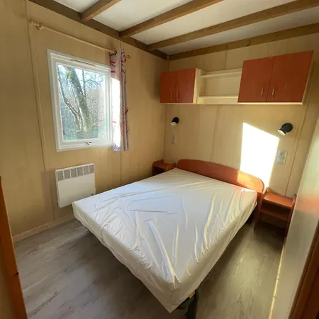 6-8 Personnes Climatisé Saint-Martial-de-Nabirat