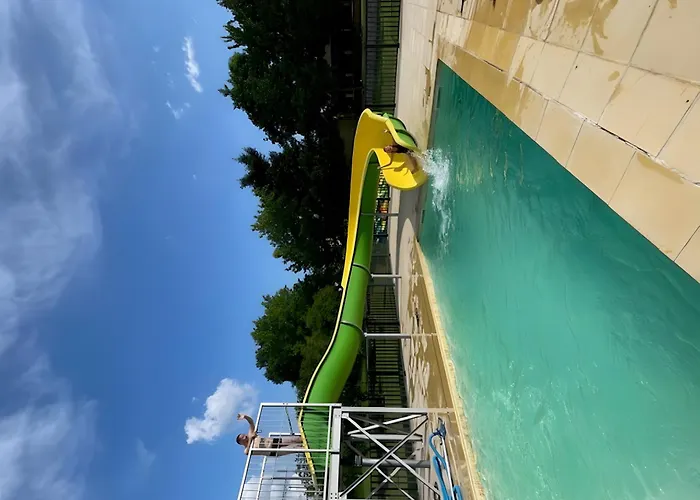 6-8 Personnes Climatisé